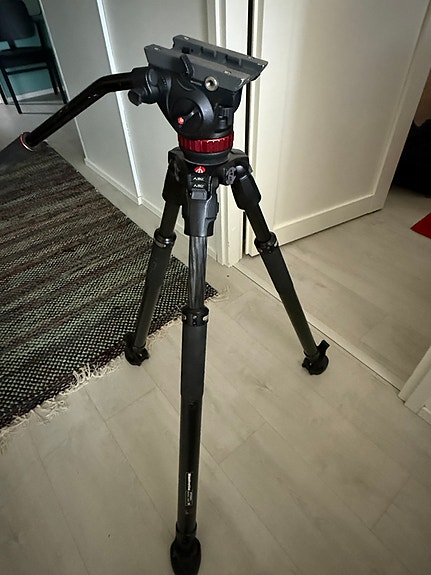 Manfrotton videojalusta