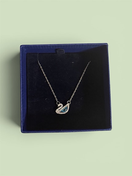 Swarovski joutsen kristalli kaulakoru