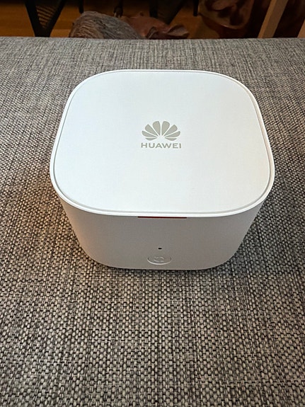 Huawei WA8021V5 WiFi reititin