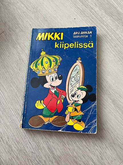Aku Ankka taskukirja 1 Mikki kiipelissä sarjakuva