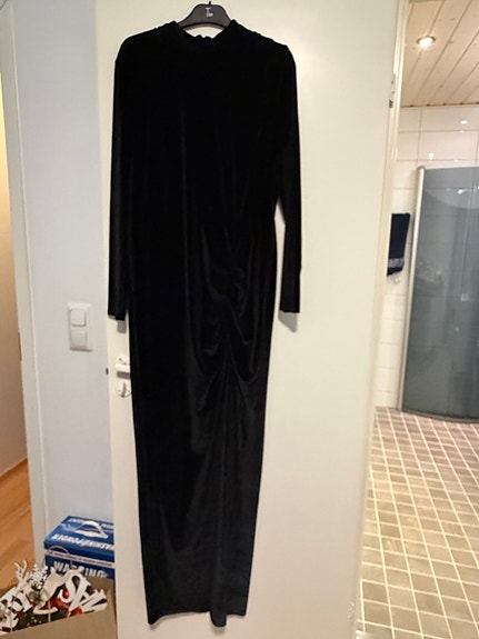 Juhlamekko 10 euroa