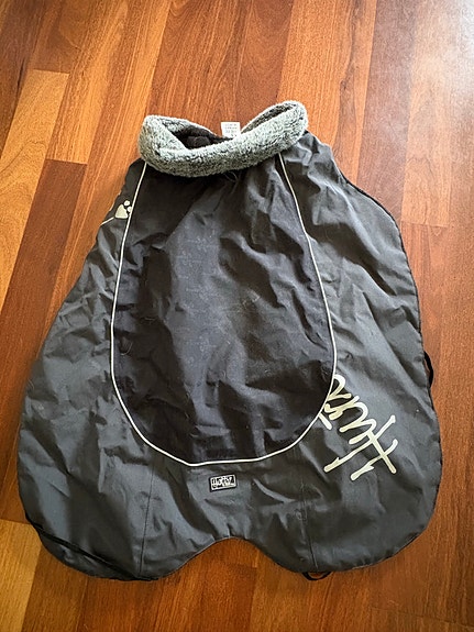 Hurtta koiran takki, 70cm