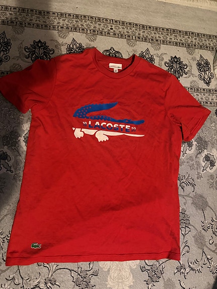 Aito Lacoste T-paita – kuin uus
