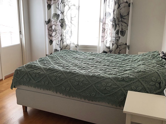 Virkattu päiväpeitto