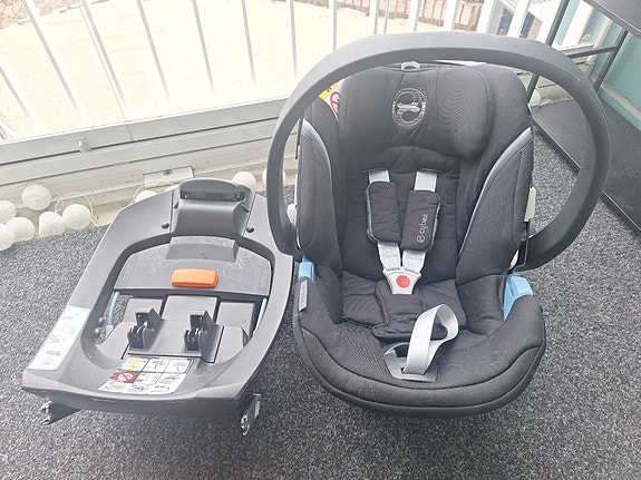 Cybex Aton 5 + isofix telakka turvakaukalo 0–13 kg musta
