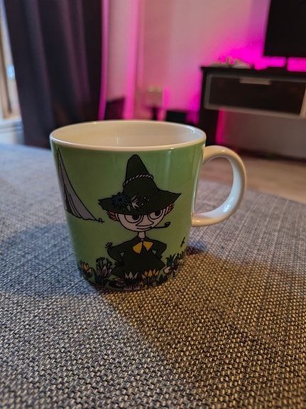Vihreä Nuuskamuikkunen Muumimuki