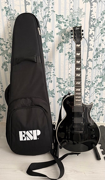 ESP LTD EC-401 Black sähkökitara + premium ESP Gig Bag + muuta