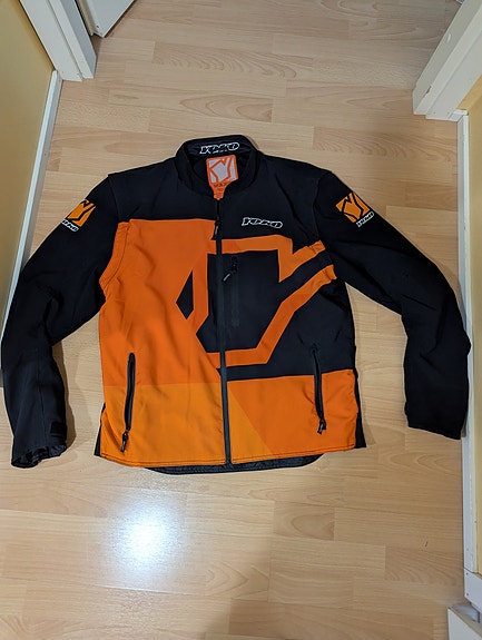 YOKO kevyt takki koko XL