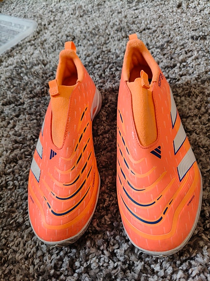 Adidas Predator 38