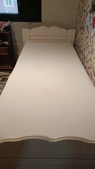 Sänky + patja 90x200