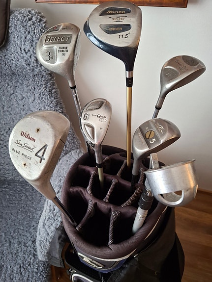 Golfmailasetti ja bägi
