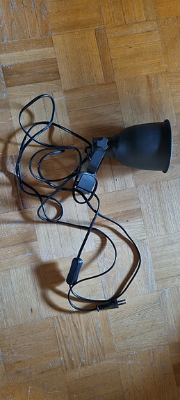 IKEA Seinävalaisin.