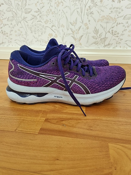 Asics Gel nimbus 24 -lenkkarit