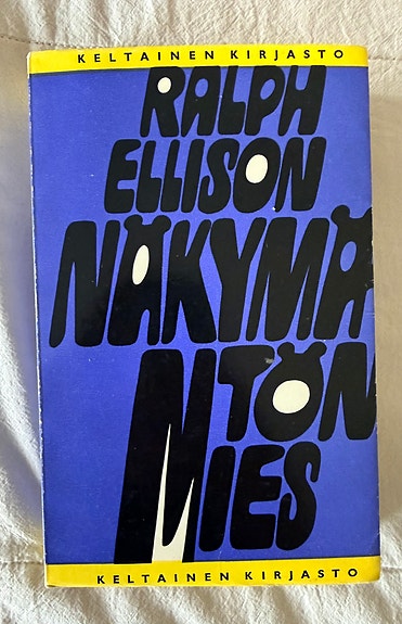 Keltainen kirjasto: Ralph Ellison - Näkymätön mies. POKKARI - ERITTÄIN HYVÄ!