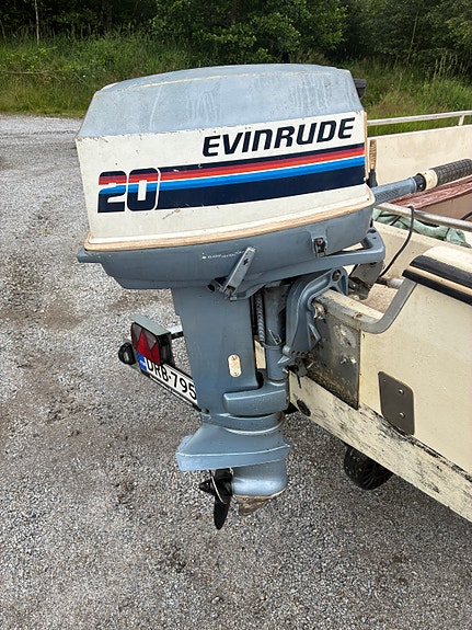 Evinrude 20 papan helmi