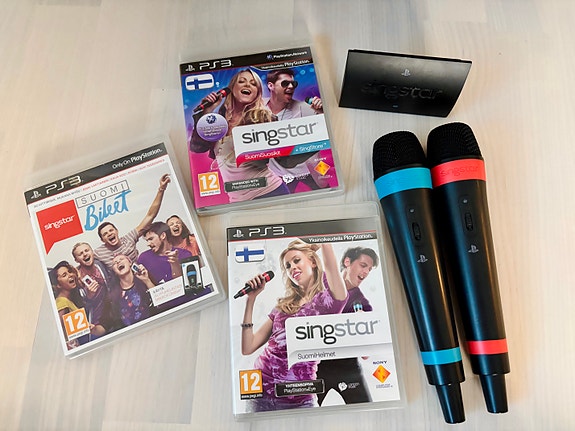 PlayStation 3 SingStar -pelit ja langattomat mikrofonit