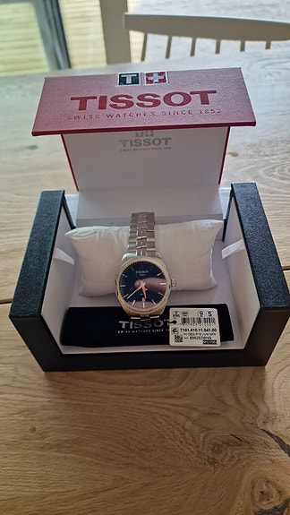 uusi Tissot miesten rannekello teräsrannekkeella