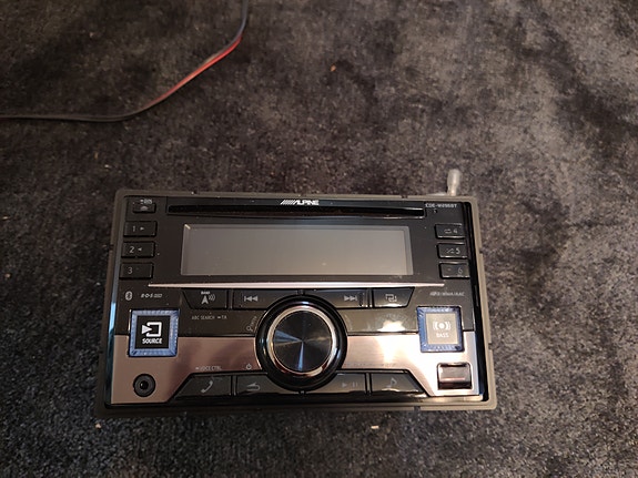 Alpine CDE-W296BT