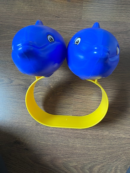 Pari kertaa käytetyt delfiinikellukkeet