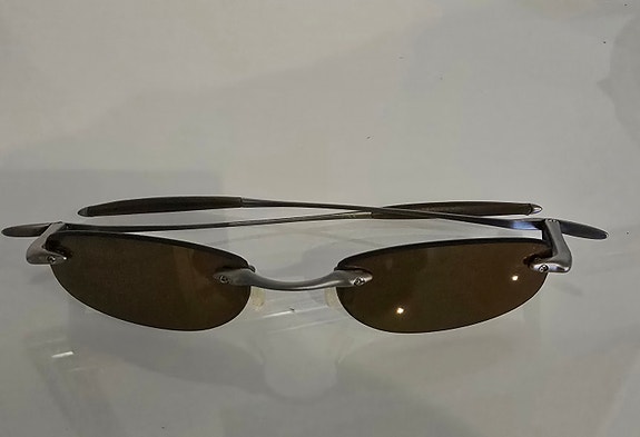 Oakley aurinkolasit