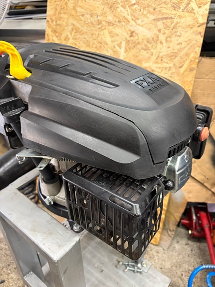 Ruohonleikkurin moottori 139cc / 2.6kW