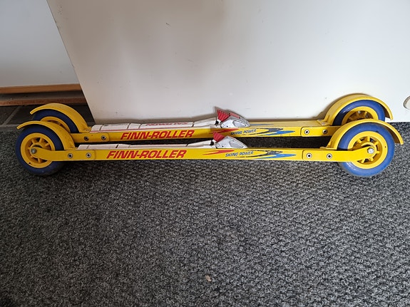 Finn-Roller rullasukset Salomon-siteillä keltainen