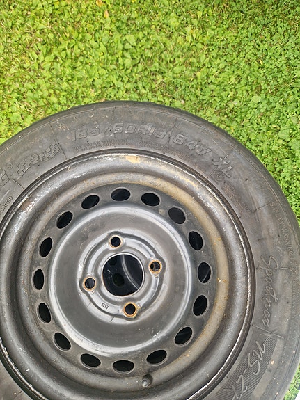 nissan micra k11 kesärenkaat semislicks