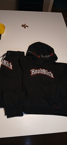 Hoodrich asuste