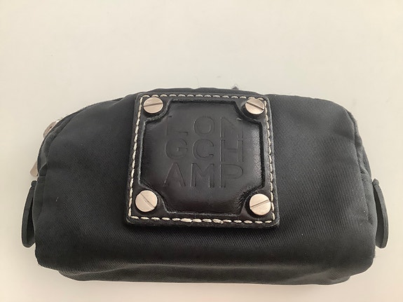 Longchamp musta pieni kukkaro