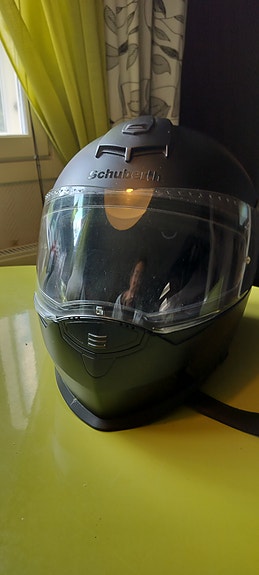 Schuberth S2 Sport moottoripyöräkypärä (koko M)