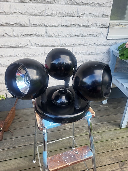 Lampukas kattovalaisin