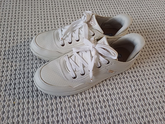 Skechers slip-ins tennarit