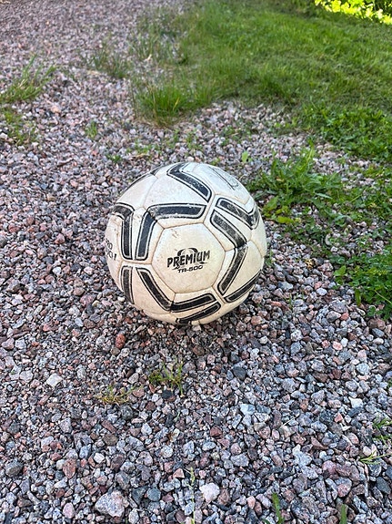 Adidas Team jalkapallo