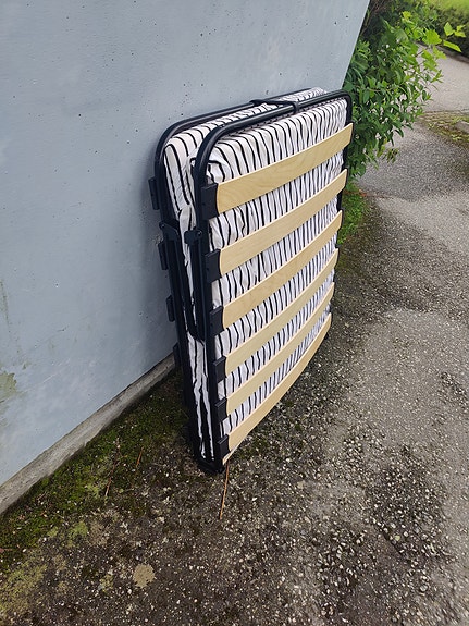 kokoon taitettava retki/vieras sänky patjalla
