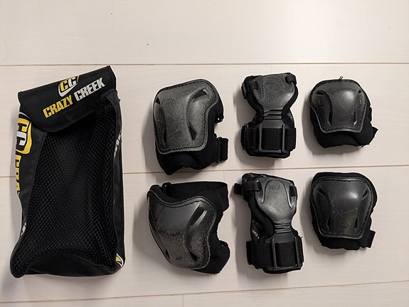 Product image 1 of 3