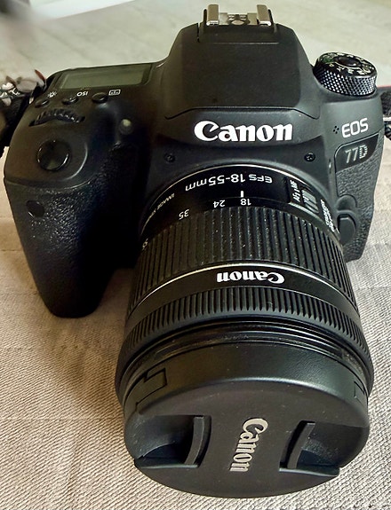 Canon EOS 77D digitaalinen järjestelmäkamera 18–55mm objektiivilla