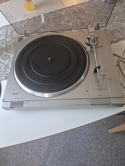 Philips levysoitin F7130