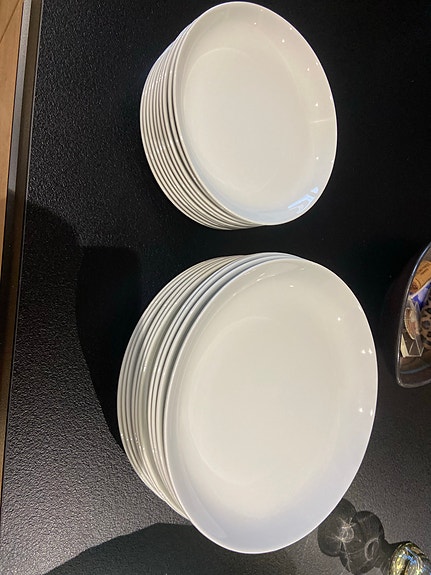 Arabia valkoiset lautaset 10+10 BR-malli