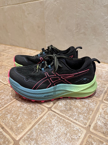 Asics Trabuco maastojuoksukengät