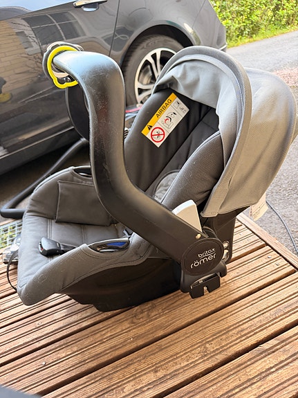 Britax Römer Primo turvakaukalo