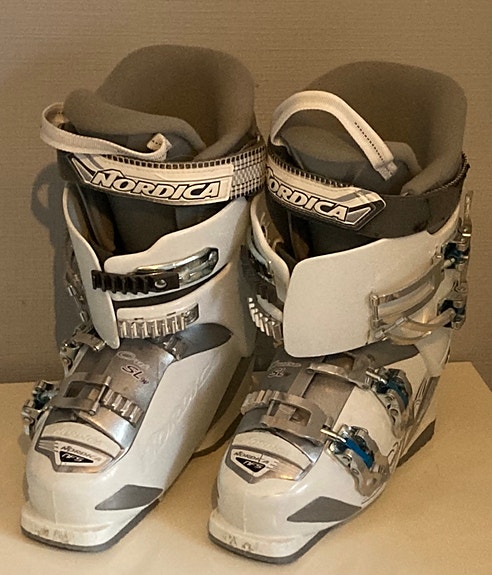 Nordica laskettelumonot