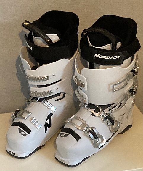 Nordica laskettelumonot