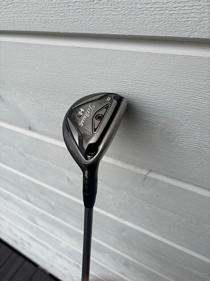Titleist 916 hybrid 19”