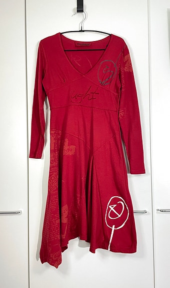 Desigual punainen epäsymmetrinen mekko, 38-40