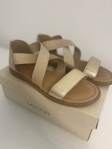 Lasocki kultaiset sandaalit koko 36