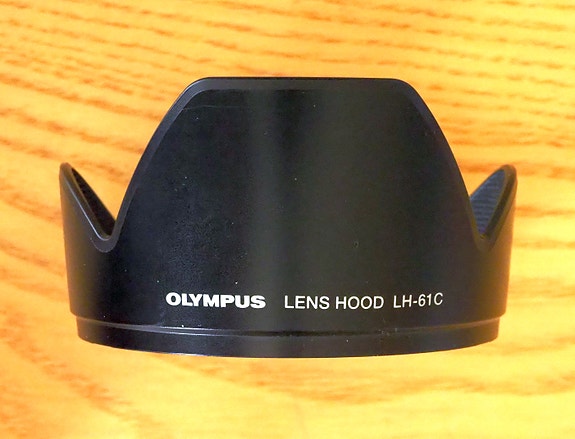 == Olympus LH-61C Lens hood