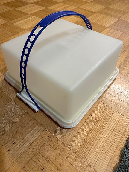 Tupperware kakkukupu
