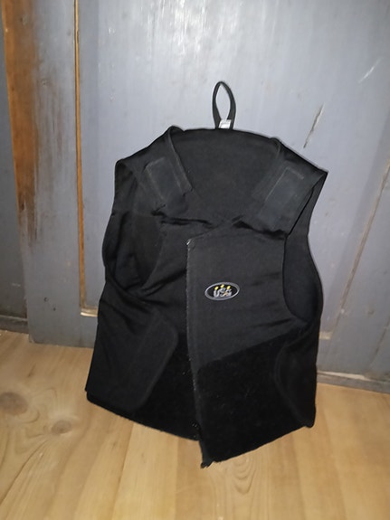 Riding vest