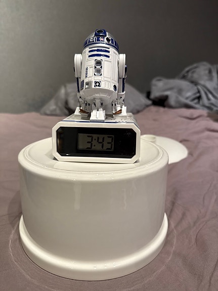 Star Wars R2-D2 herätyskello ja keräilyhahmo
