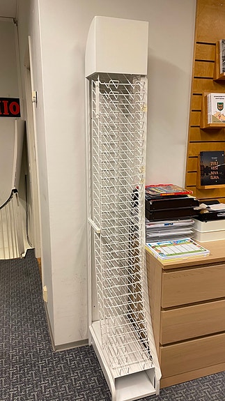Valkoinen A4 kartonki-/paperiteline